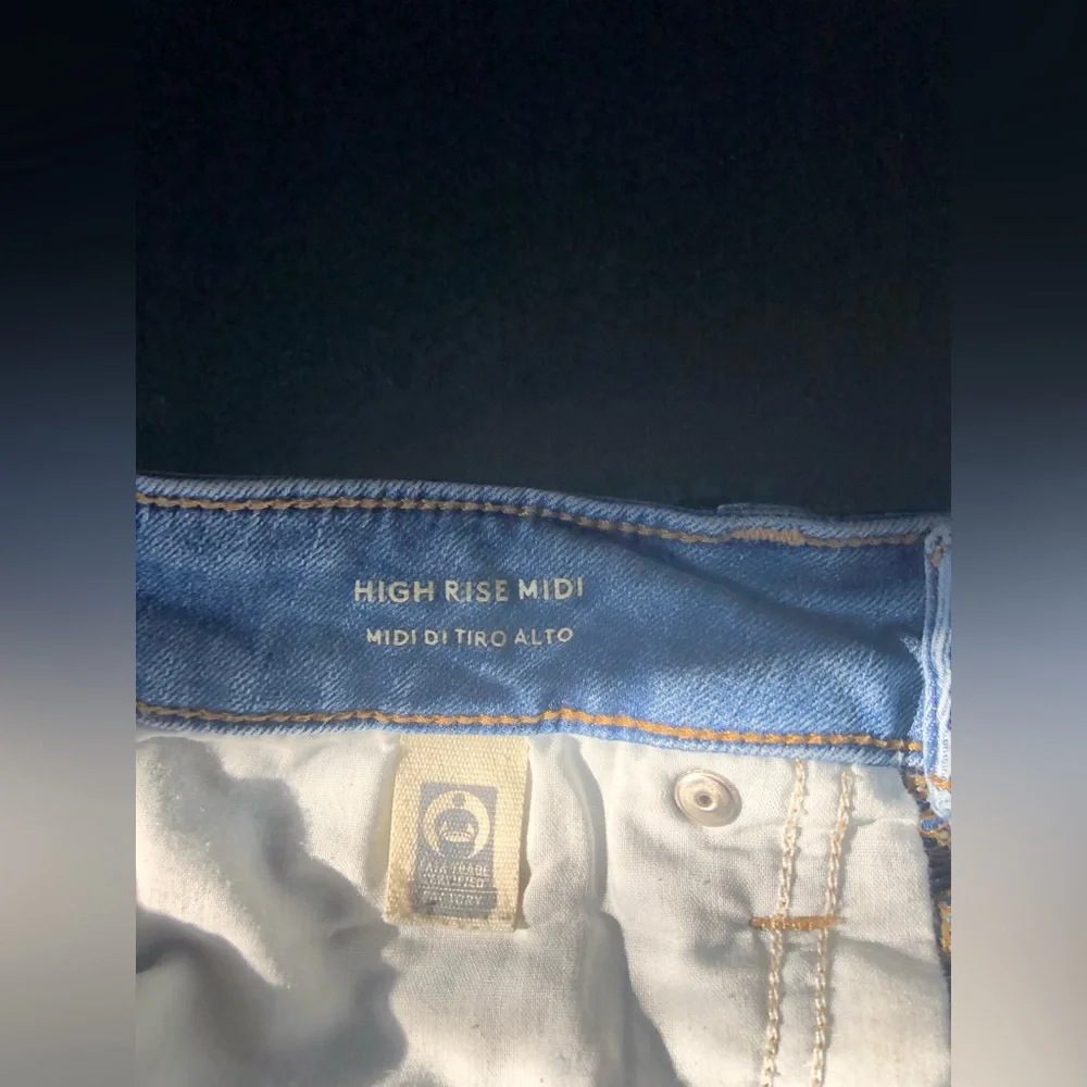 Universal Thread Shorts🖤 - Picture 4 of 4